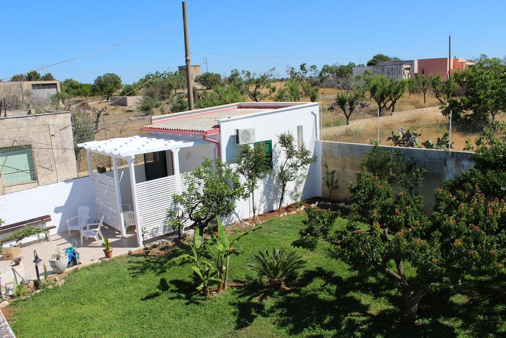 B&B L'Isola Che Non C'E Torre San Giovanni Ugento Luaran gambar