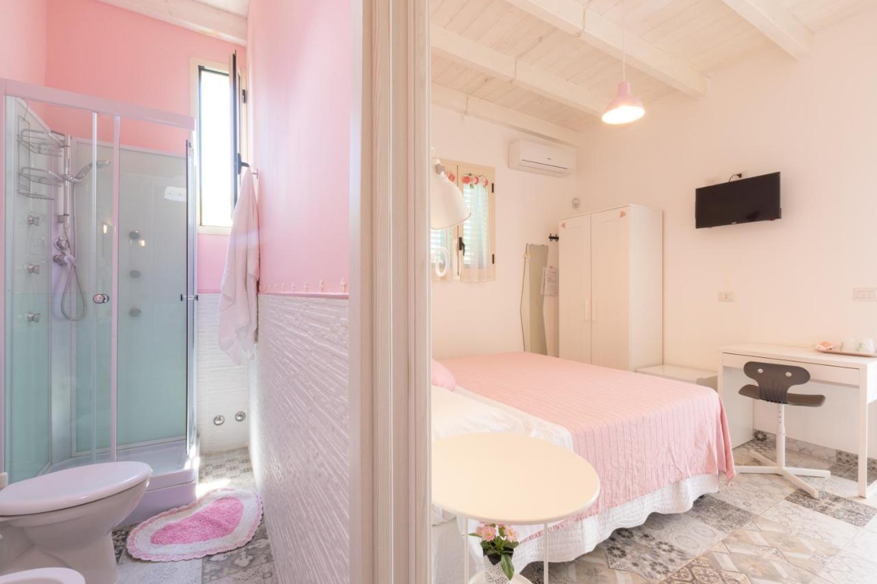 B&B L'Isola Che Non C'E Torre San Giovanni Ugento Luaran gambar